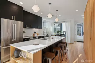 515 Howe St, Seattle, WA 98109 - Photo 4