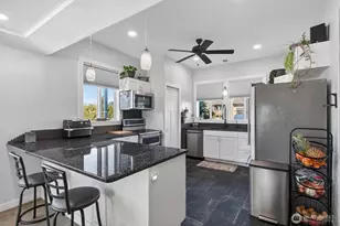 290 Columbia St, Cathlamet, WA 98612 - Photo 4