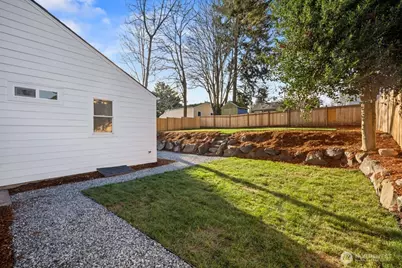 9021 12th Avenue SW, Seattle, WA 98106 - Photo 36