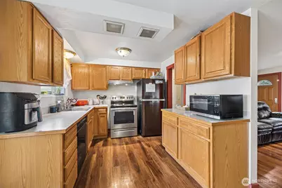 2517 132nd St SE, Everett, WA 98208 - Photo 4