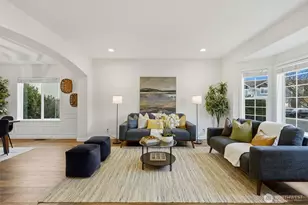 6811 37th Pl NE, Marysville, WA 98270 - Photo 4