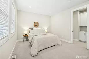 8784 NE Winslow Grove Ct, Bainbridge Island, WA 98110 - Photo 30