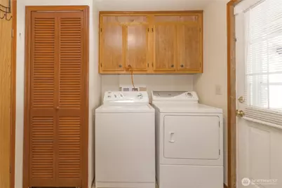 30961 E Lake Morton Drive SE, Kent, WA 98042 - Photo 26