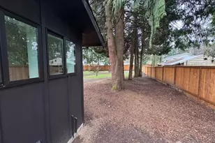 209 SW 132nd St, Burien, WA 98146 - Photo 16