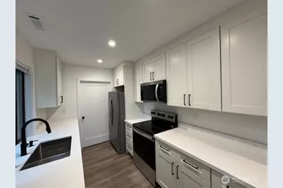 209 SW 132nd Street, Burien, WA 98146 - Photo 10