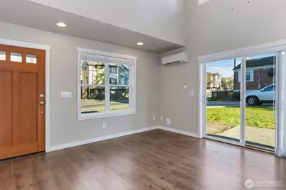 12757 Dayton Avenue N #B, Seattle, WA 98133 - Photo 12