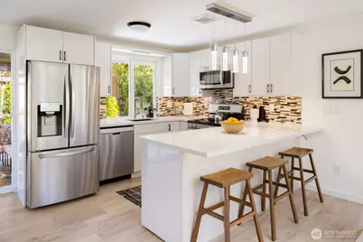 1929 201st Place SW, Lynnwood, WA 98036 - Photo 4