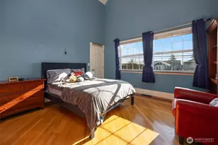 4003 Densmore Ave N, Seattle, WA 98103 - Photo 18