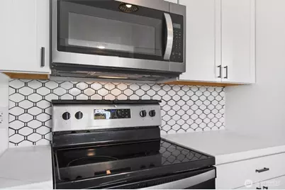 109 Barnes Street, Kelso, WA 98626 - Photo 6