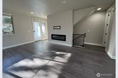 11403 117th Lane NE #6, Kirkland, WA 98034 - Photo 4