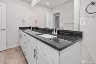 2121 N 148th St, Shoreline, WA 98133 - Photo 20