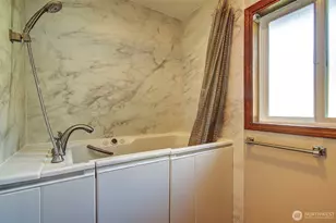 100 Inglewood Dr, Longview, WA 98632 - Photo 18