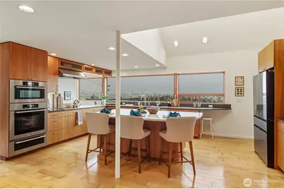 3311 SW Hinds Street, Seattle, WA 98126 - Photo 6