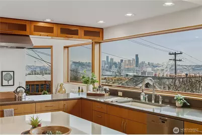 3311 SW Hinds Street, Seattle, WA 98126 - Photo 4