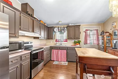 2522 Old Highway 99 Road S #6, Mount Vernon, WA 98273 - Photo 10