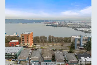 218 Broadway #5, Tacoma, WA 98402 - Photo 2