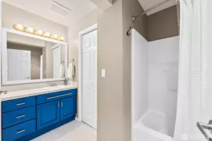 218 Broadway, Tacoma, WA 98402 - Photo 16