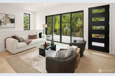 268 118th Avenue SE, Bellevue, WA 98005 - Photo 2