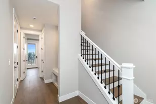 7523 S 130th Pl, Seattle, WA 98178 - Photo 2
