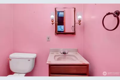 8637 24th Avenue SW, Seattle, WA 98106 - Photo 20