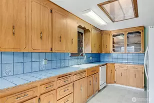 8637 24th Ave SW, Seattle, WA 98106 - Photo 10