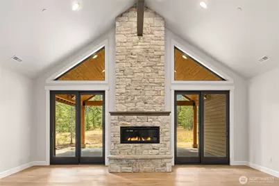 971 Domerie Park Loop, Cle Elum, WA 98922 - Photo 10