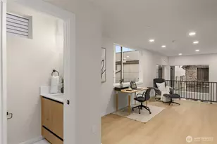 1123 A 10th Ave E, Seattle, WA 98102 - Photo 10