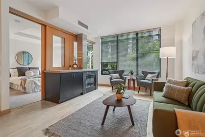 2716 Elliot Avenue #301, Seattle, WA 98121 - Photo 2