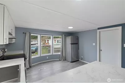 3060 NE McWilliams Road #122, Bremerton, WA 98311 - Photo 8