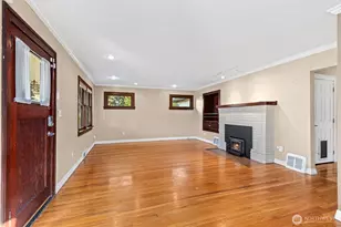 8515 Golden Given Rd E, Tacoma, WA 98445 - Photo 2