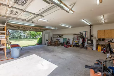 8515 Golden Given Road E, Tacoma, WA 98445 - Photo 32