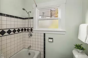 349 N 72nd St, Seattle, WA 98103 - Photo 22