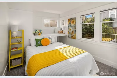 349 N 72nd Street, Seattle, WA 98103 - Photo 20