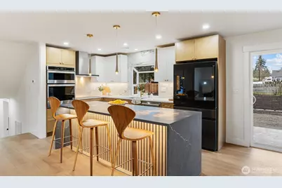 219 S 183rd Street, Burien, WA 98148 - Photo 8