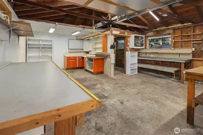 8818 22nd Avenue SW, Seattle, WA 98106 - Photo 26