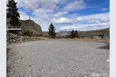15330 Lakeview Street, Entiat, WA 98822 - Photo 14