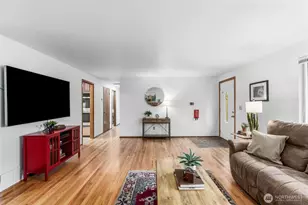 14615 SE 178th Pl, Renton, WA 98058 - Photo 8