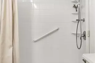 912 3rd Ave W, Seattle, WA 98119 - Photo 20