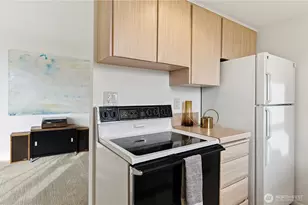 912 3rd Ave W, Seattle, WA 98119 - Photo 16