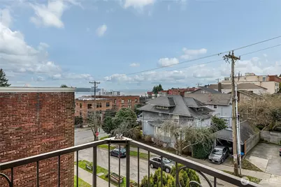 912 3rd Avenue W #202, Seattle, WA 98119 - Photo 26