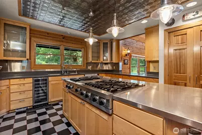 5410 SW 244th Street, Vashon, WA 98070 - Photo 2