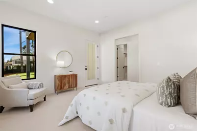 2202 102nd Place SE, Bellevue, WA 98004 - Photo 14