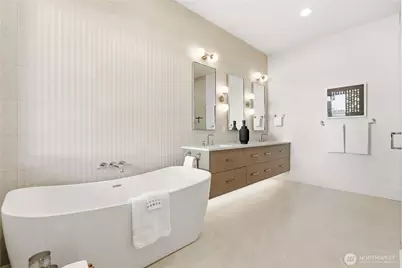 2202 102nd Place SE, Bellevue, WA 98004 - Photo 16