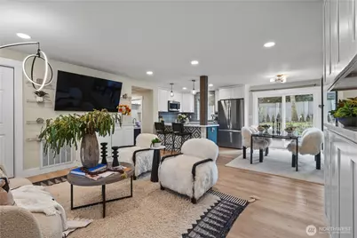 5526 114th Ave NE, Kirkland, WA 98033 - Photo 2