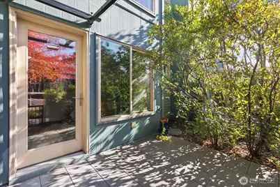 4422 Bagley Avenue N #108, Seattle, WA 98103 - Photo 20