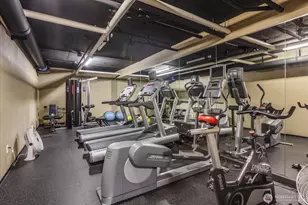 4422 Bagley Ave N, Seattle, WA 98103 - Photo 22