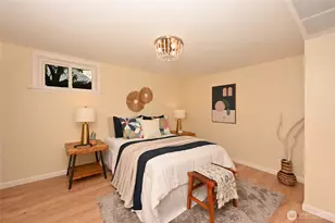 10332 Ashworth Ave N, Seattle, WA 98133 - Photo 18