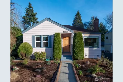 10332 Ashworth Avenue N, Seattle, WA 98133 - Photo 1