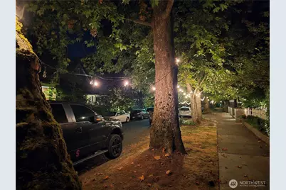 916 20th Avenue E, Seattle, WA 98112 - Photo 26