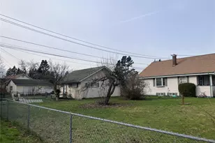 2227 Washington St, Shelton, WA 98584 - Photo 4